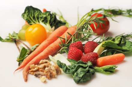 agriculture-antioxidant-carrot-33307.jpg